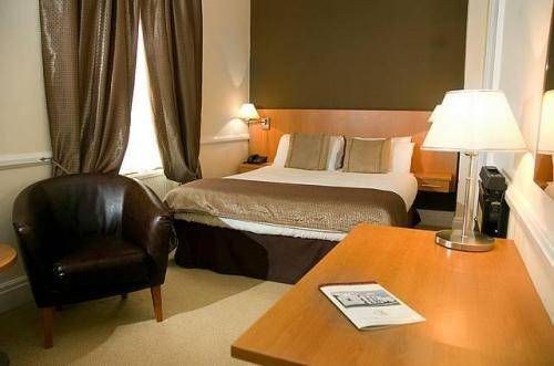 Grand St Leger Hotel