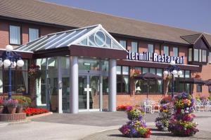 Milford Hotel and Restaurant