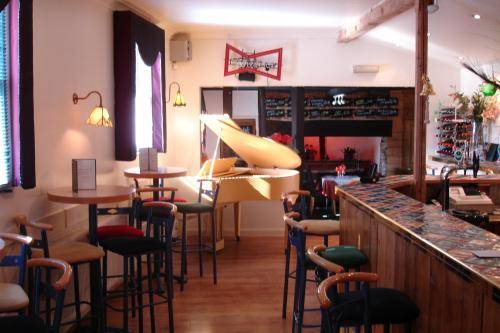 The Shipwrights Arms Hotel
