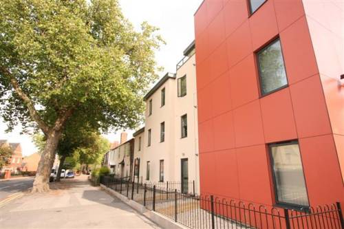Central Serviced Apartments - 84 Gloucester Rd