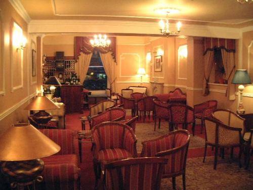 Ely House Hotel