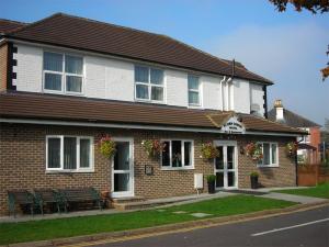 Acorn Lodge Gatwick