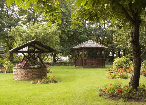 The Grove House Hotel
