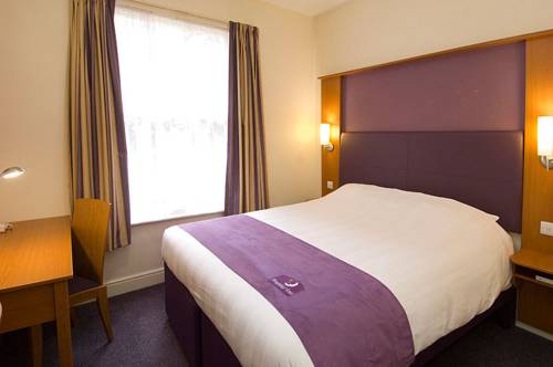 Premier Inn Manchester Airport Runger Lane South