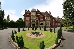 Pendley Manor Hotel Restaurant and Bar