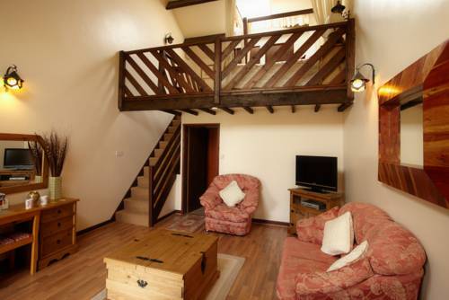 Milton's Country Lodge