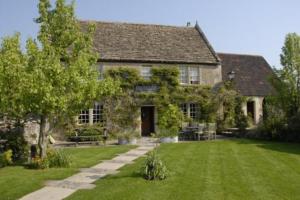 Marco Pierre White's Pear Tree Inn