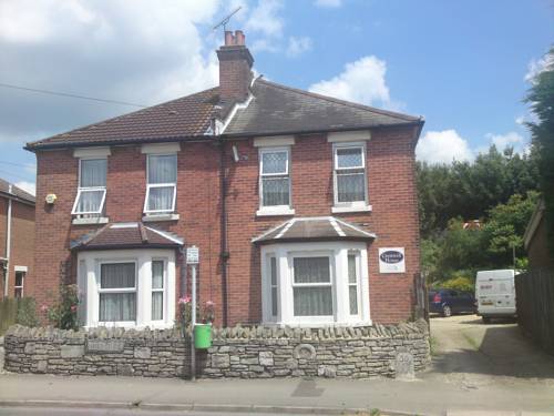 Crestwell House
