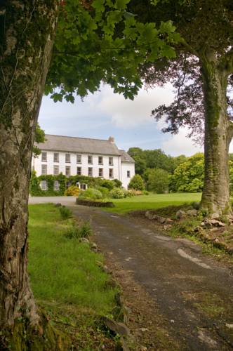 Cuffern Manor