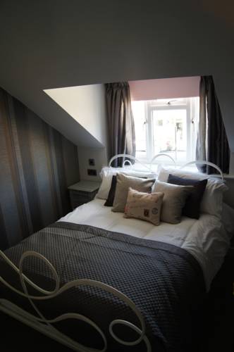 Stratford House