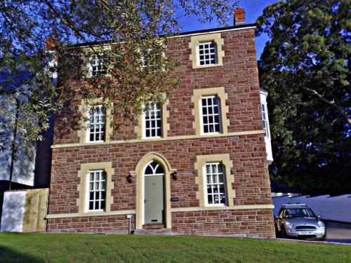TY LLew Bed and Breakfast