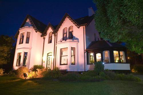 Ashburn House Bed and Breakfast