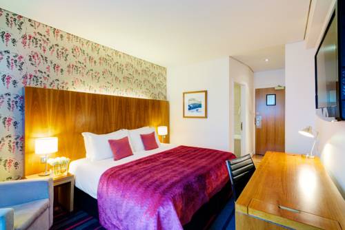Apex European Hotel