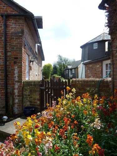 Hunston Mill Self Catering Cottages