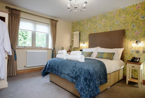 Cromwell Arms Country Pub with Rooms